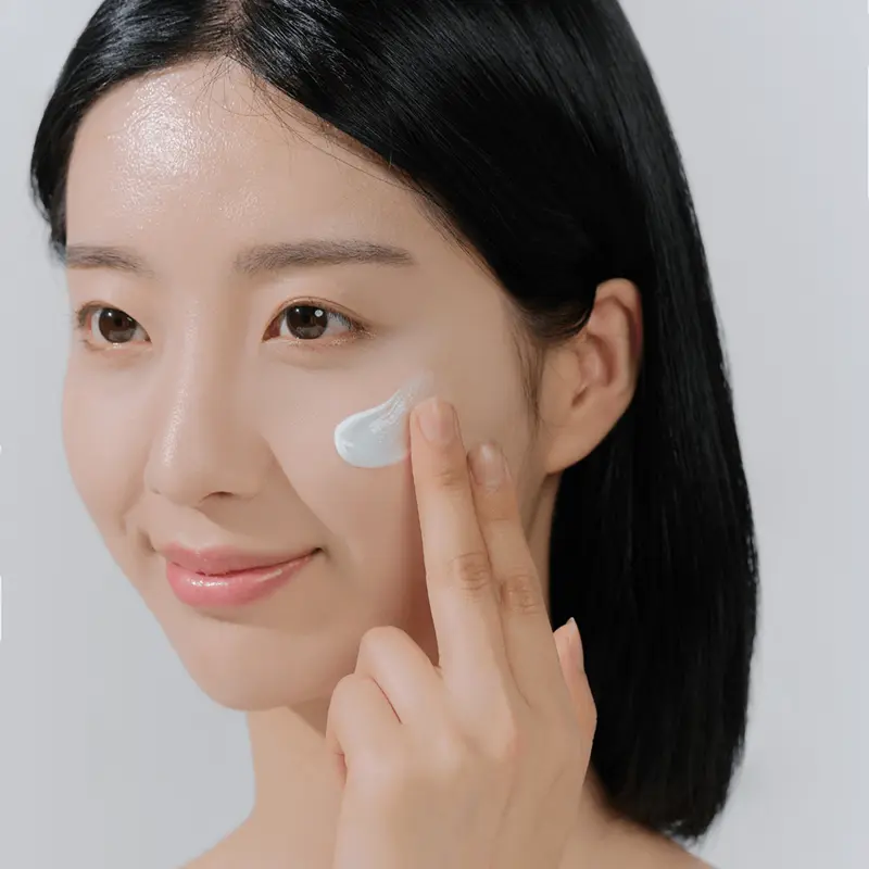 SKIN1004 Hyalu-Cica Water-Fit Sun Serum SPF50+/PA++++ - 50ml - Image 2
