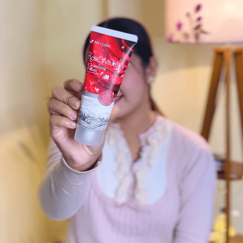 3w Clinic Rose Water Cleansing Foam 100 ml
