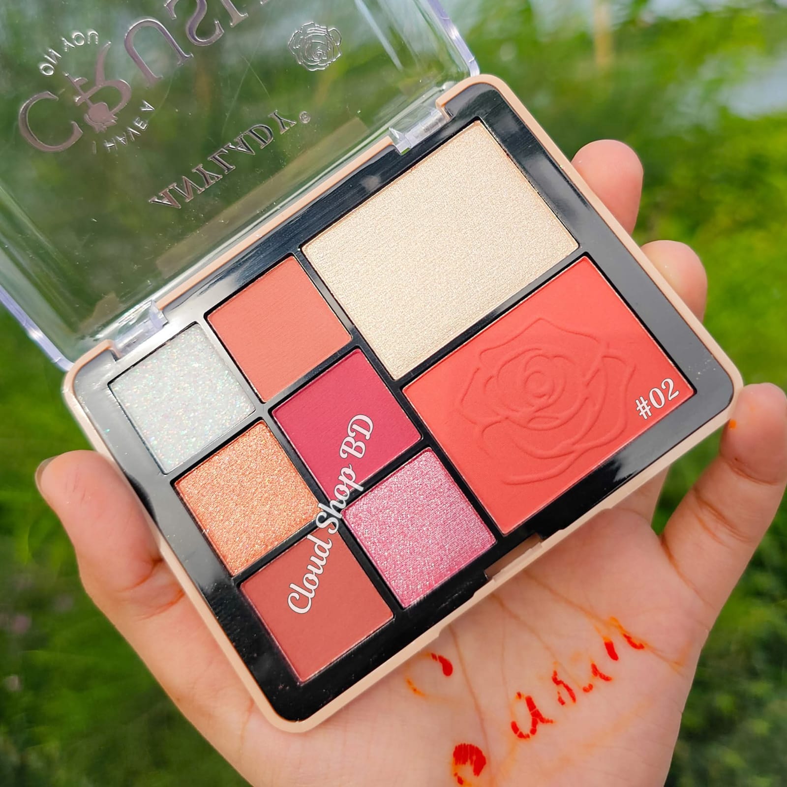 ANYLADY I Have A Crush Eyeshadow & Blusher Palette - Image 3